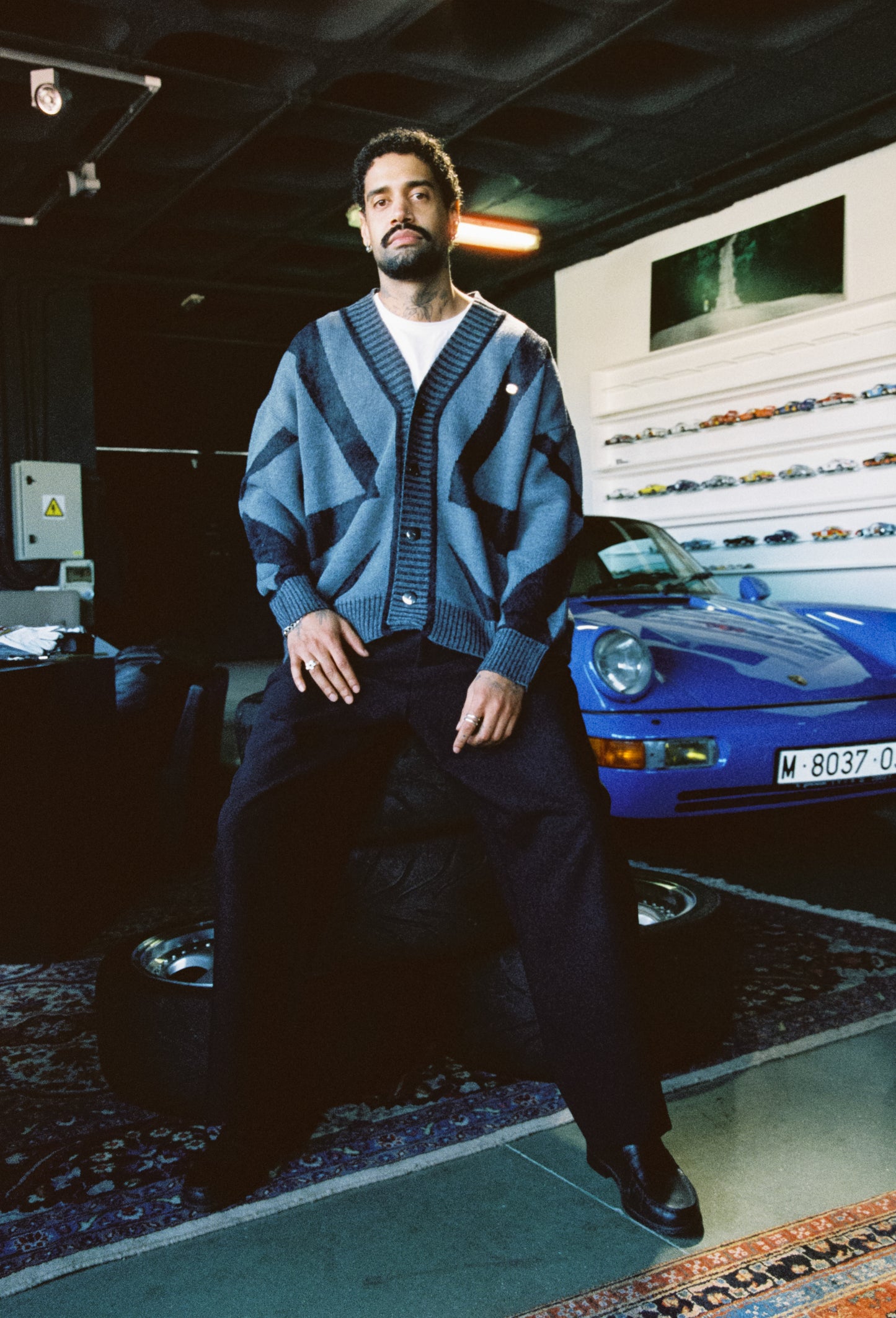 FLUFFY CARDIGAN REVERSE.