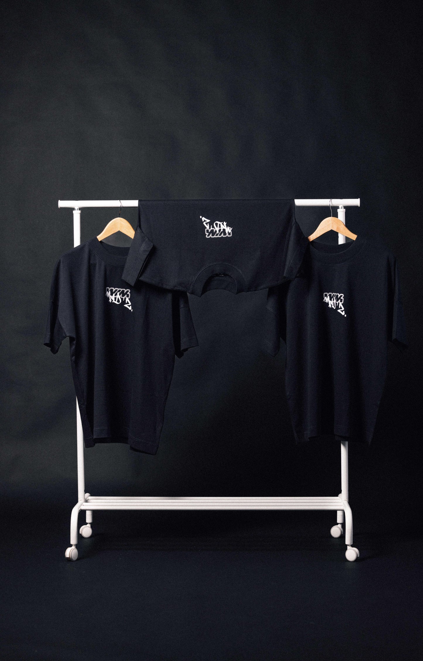STICKER TAGG TEE