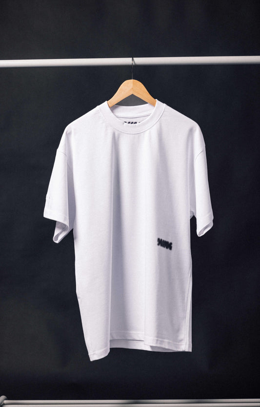 NO ONE TEE